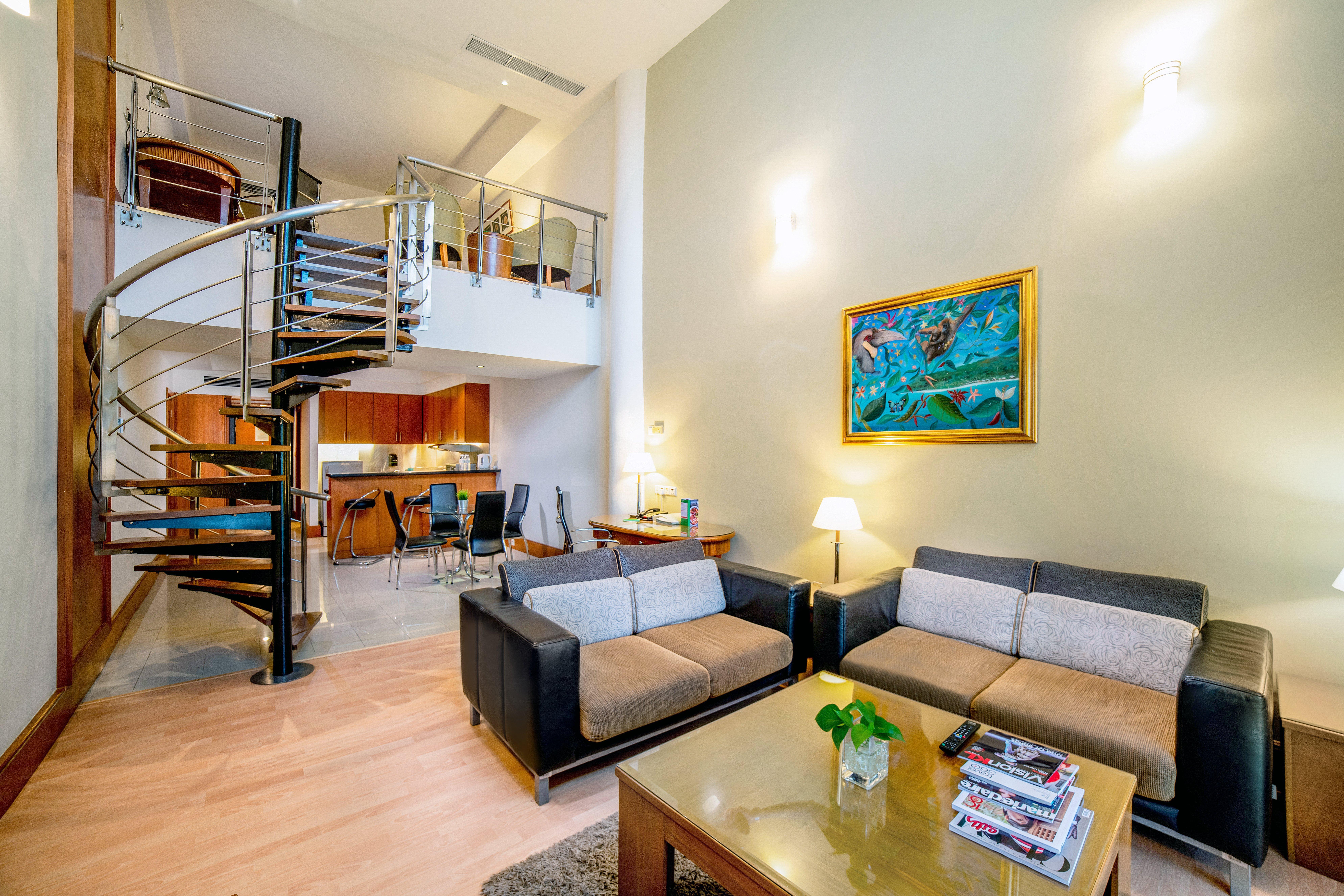 Glenmarie Hotel And Golf Resort Шах Алам Екстериор снимка A duplex suite at the Park Plaza Victoria