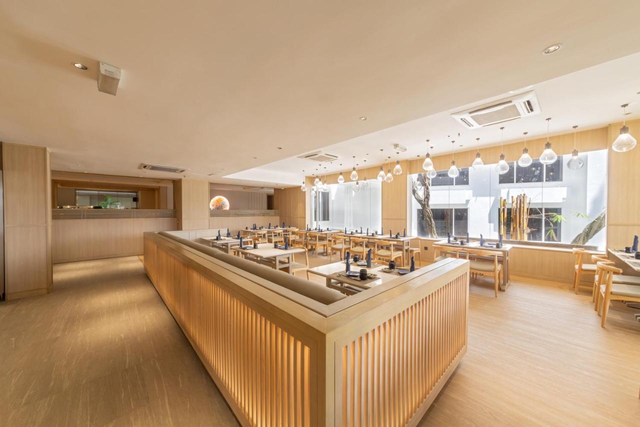 Glenmarie Hotel And Golf Resort Шах Алам Екстериор снимка Restaurant in Tokyo